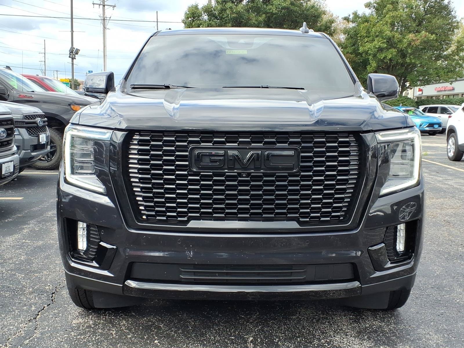 Used 2023 GMC Yukon Denali AWD/4WD image 32