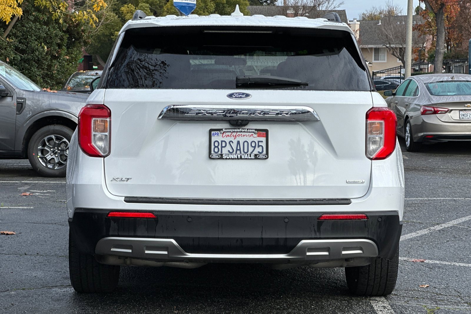 Certified 2020 Ford Explorer XLT w/ Equipment Group 202A image 5