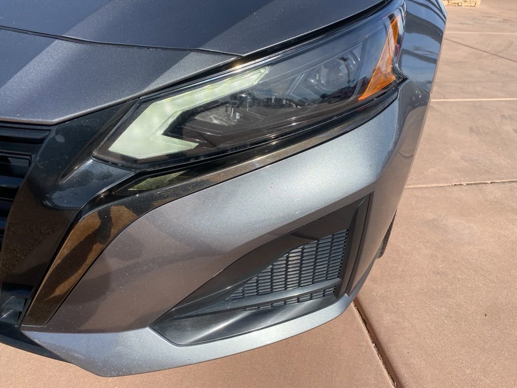 Used 2024 Nissan Altima 2.5 SR image 3