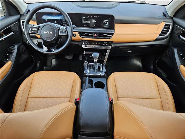 Used 2025 Kia Seltos EX w/ EX Sunroof Package image 20