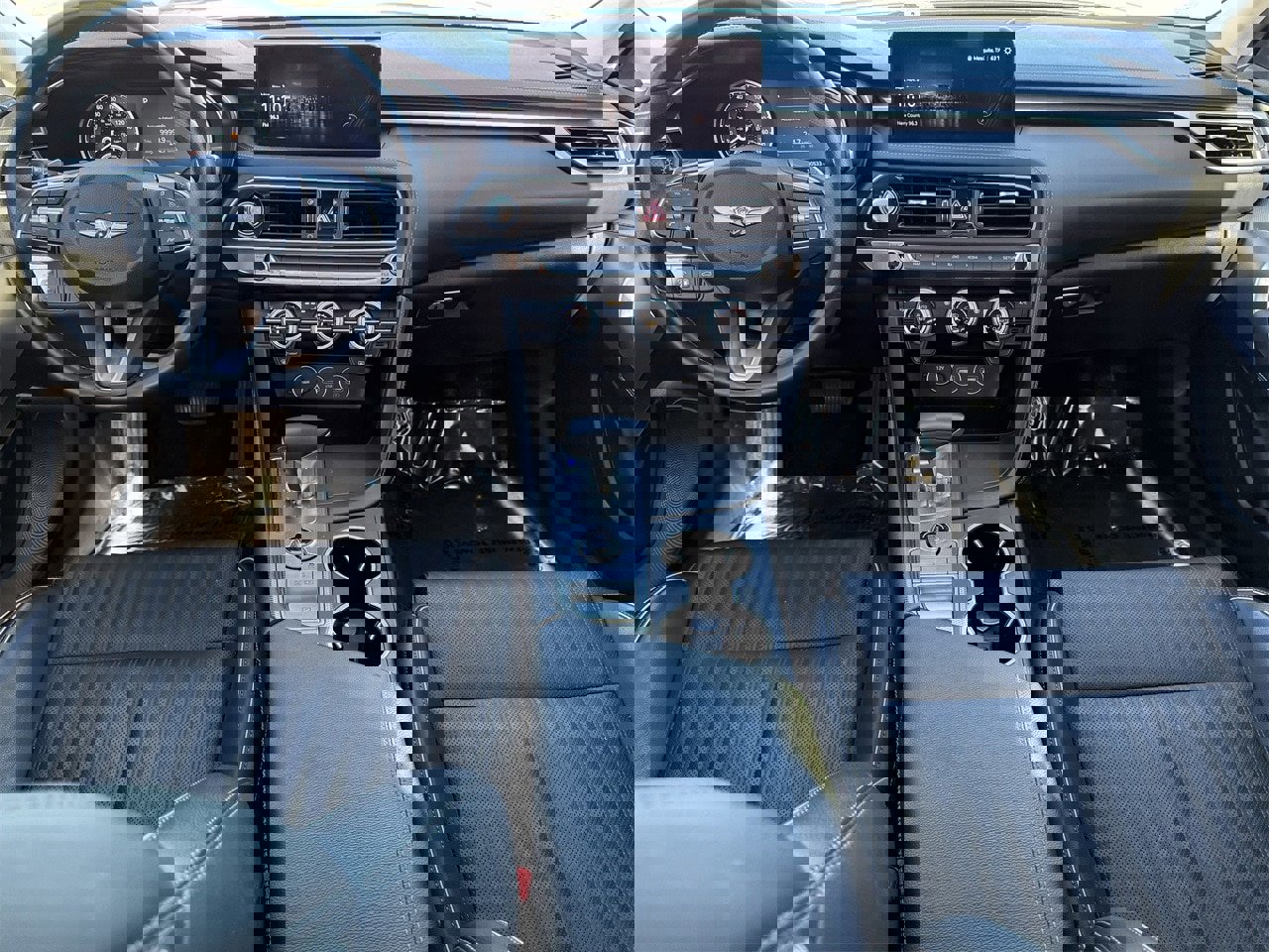 Used 2023 Genesis G70 3.3T image 11