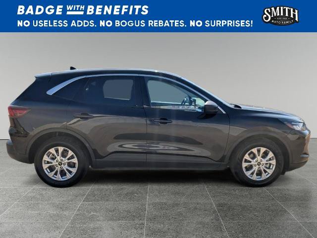 Certified 2024 Ford Escape Active FWD image 3