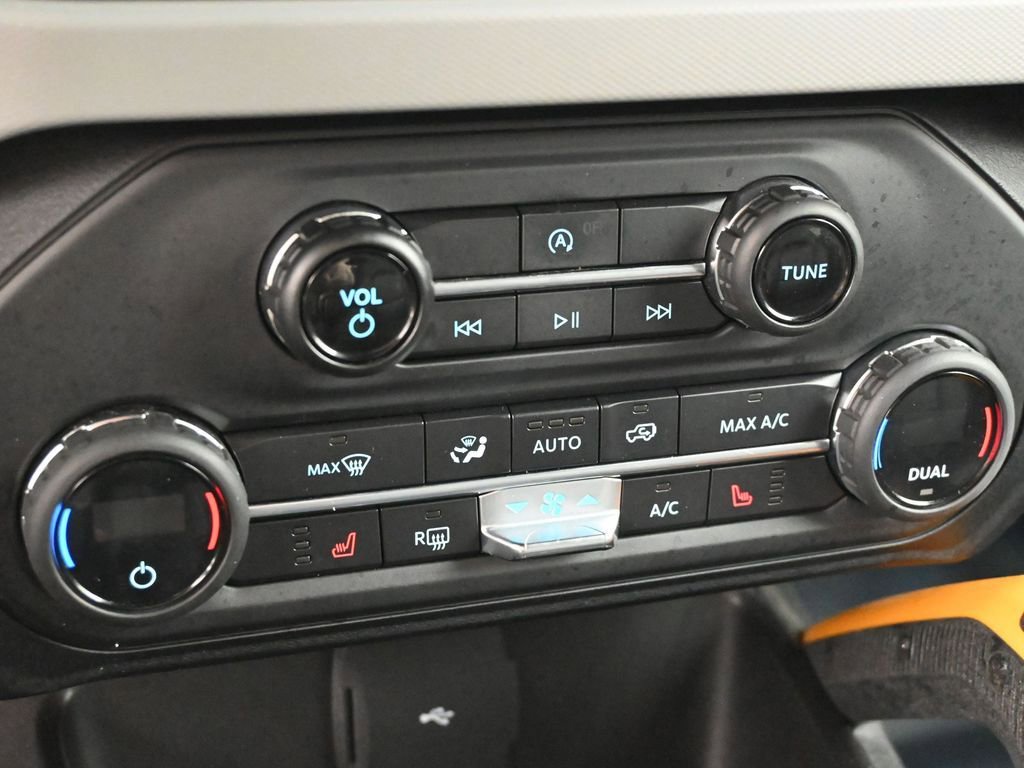 Certified 2021 Ford Bronco Badlands w/ Sasquatch Package image 16