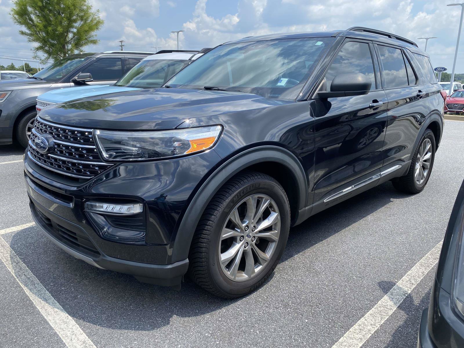 Certified 2021 Ford Explorer XLT w/ Equipment Group 202A RWD video 3