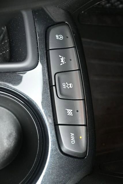 Used 2025 Chevrolet TrailBlazer LT AWD/4WD image 13