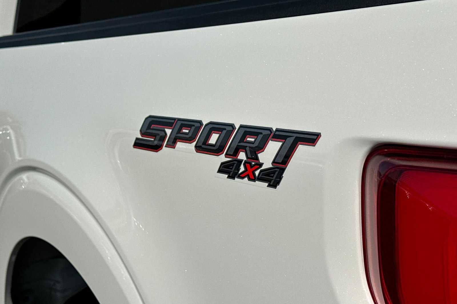 Certified 2023 Ford F150 Lariat w/ Equipment Group 502A High AWD/4WD image 31