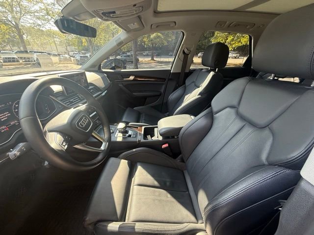 Used 2019 Audi Q5 Prestige w/ Prestige Package image 18