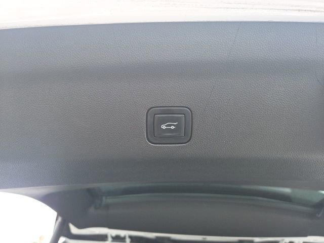 Used 2023 Chevrolet Tahoe Premier image 13