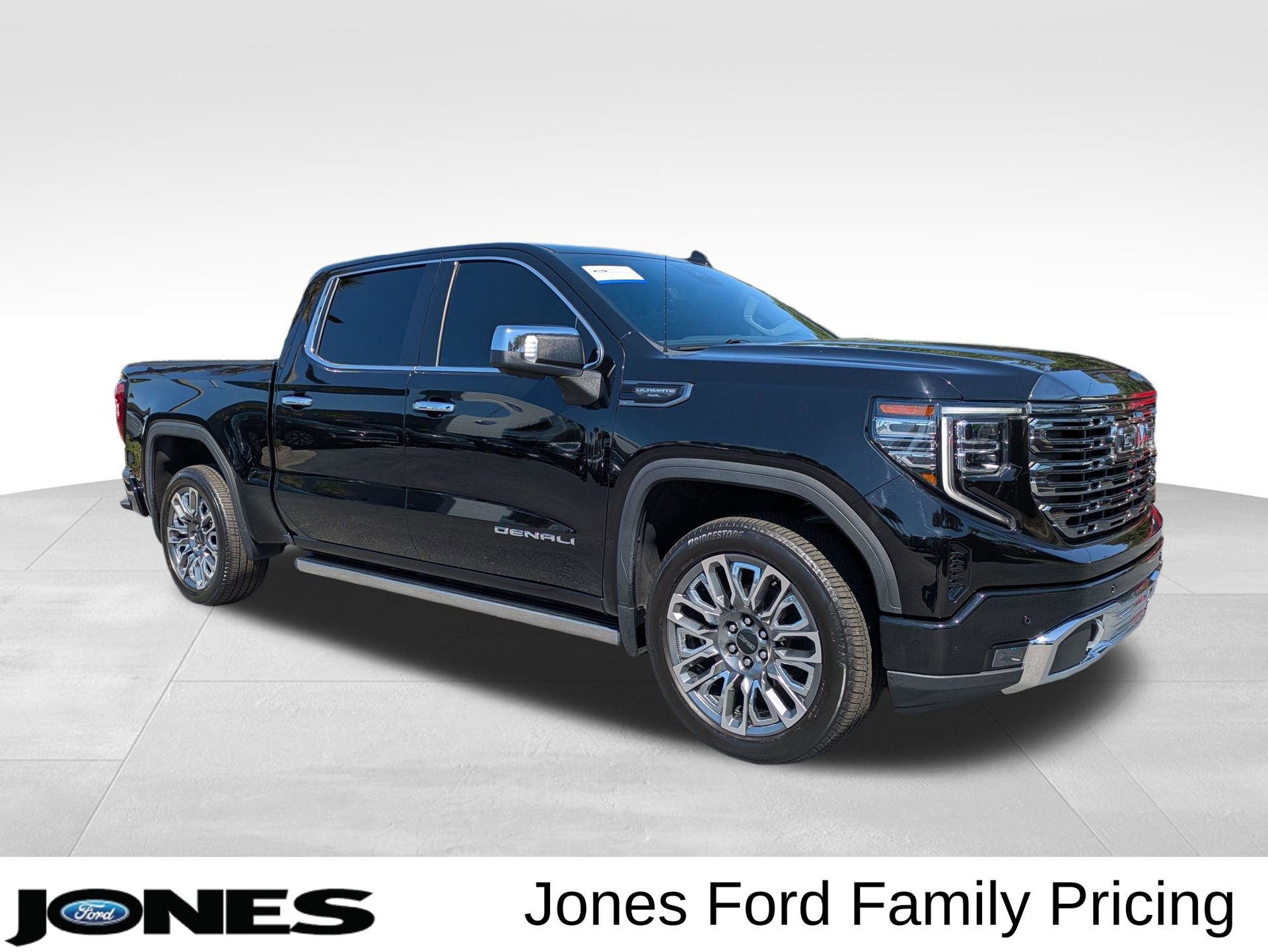 Used 2023 GMC Sierra 1500 Denali Ultimate AWD/4WD image 1