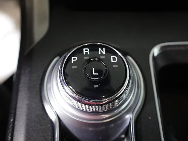Certified 2020 Ford Fusion SE FWD image 25