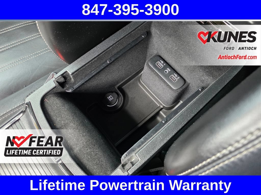 Used 2019 Chrysler 300 S AWD/4WD image 41