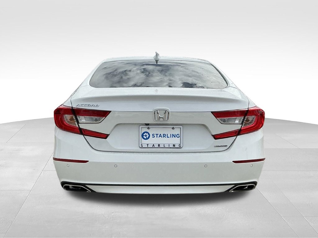 Used 2018 Honda Accord Touring image 6