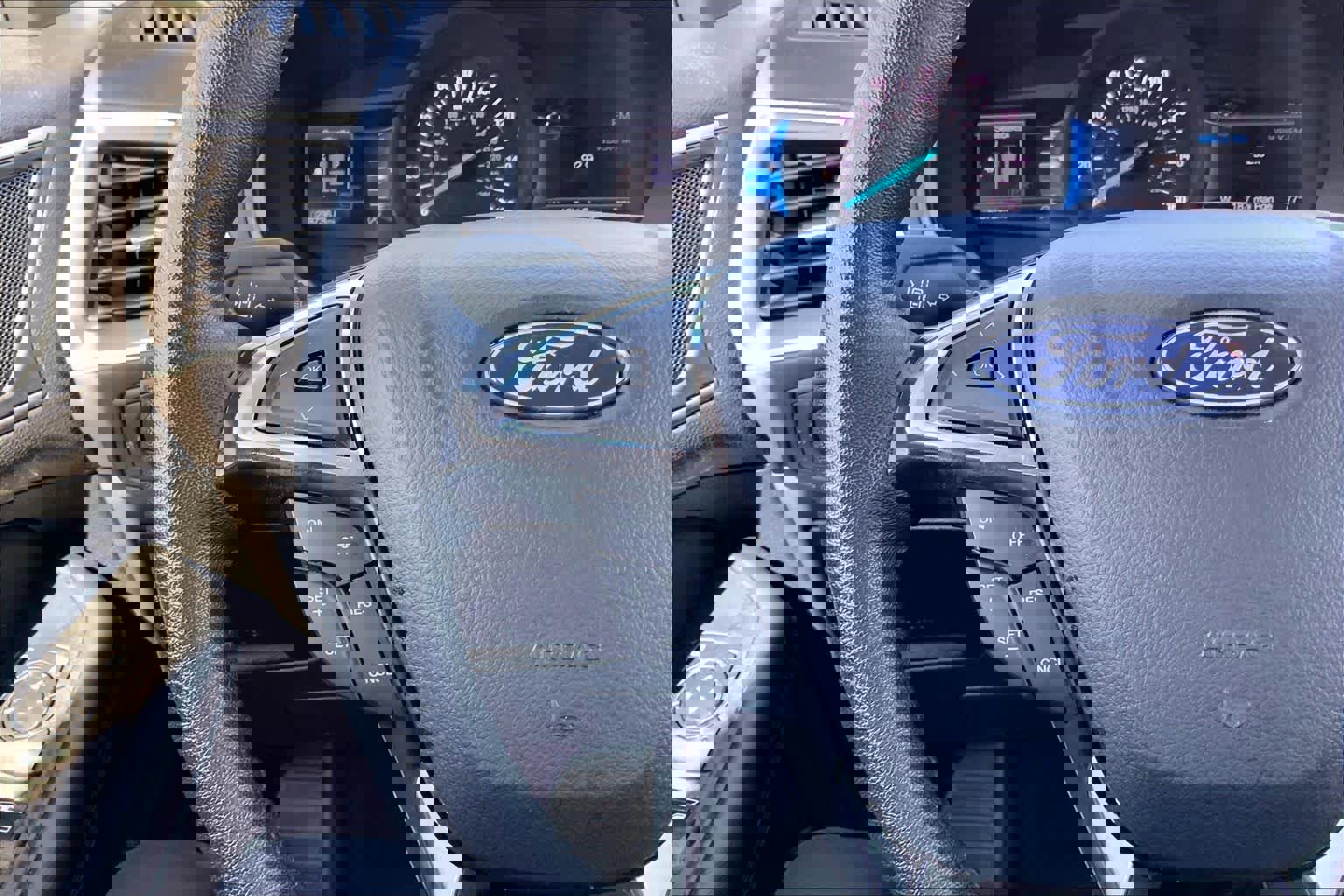 Certified 2024 Ford Edge SEL image 23