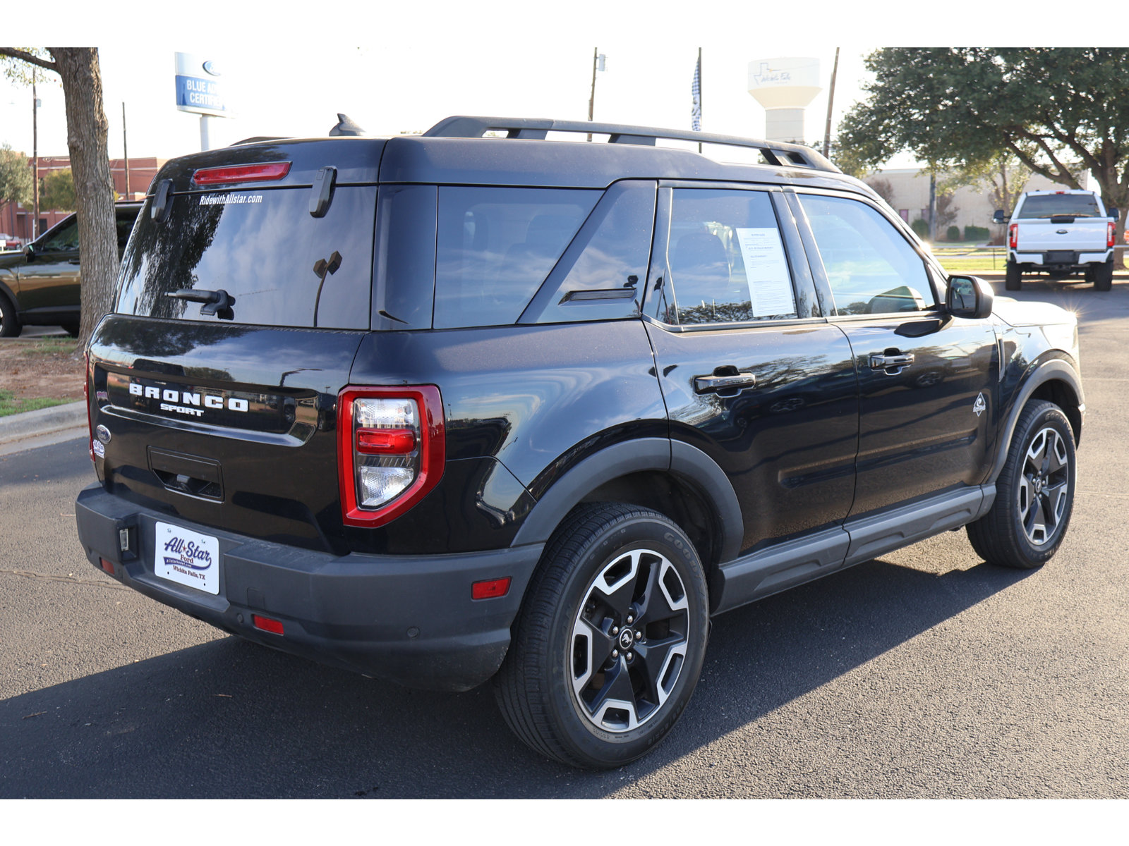 Certified 2023 Ford Bronco Sport Outer Banks w/ Tech Package AWD/4WD image 13