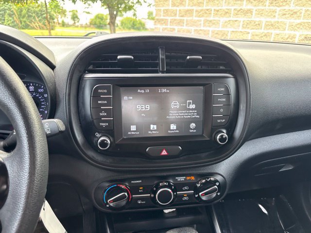 Used 2020 Kia Soul S FWD image 23