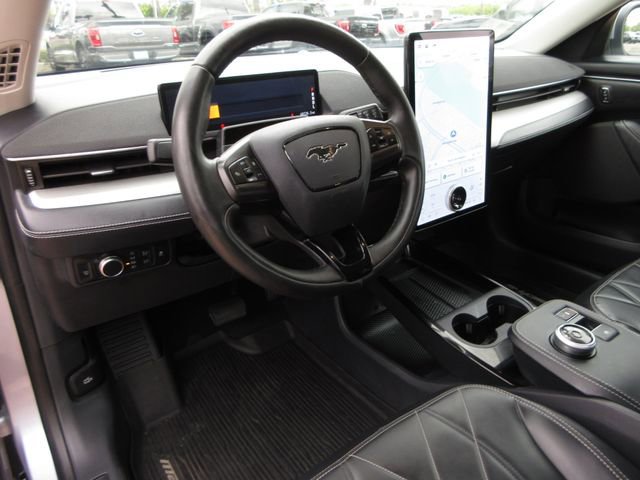 Certified 2022 Ford Mustang Mach-E Select w/ Comfort/Technology Package image 15