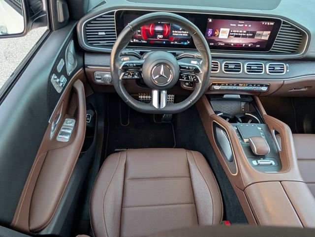 Used 2024 Mercedes-Benz GLS 450 4MATIC image 9