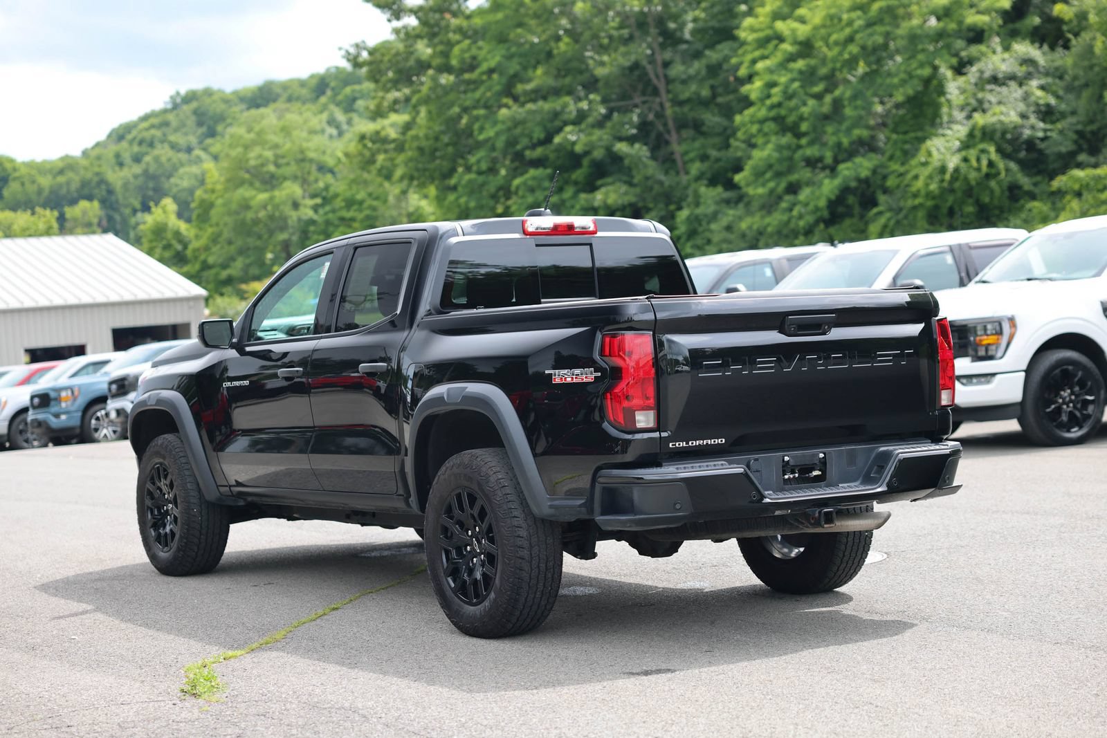 Used 2024 Chevrolet Colorado Trail Boss w/ Advanced Trailering Package AWD/4WD image 7