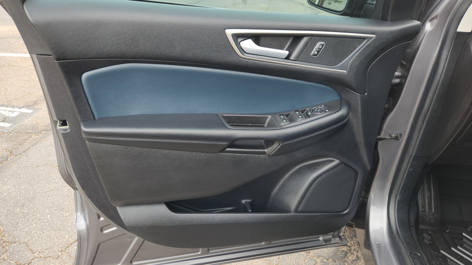 Certified 2022 Ford Edge SEL w/ Sport Appearance Package AWD/4WD image 23