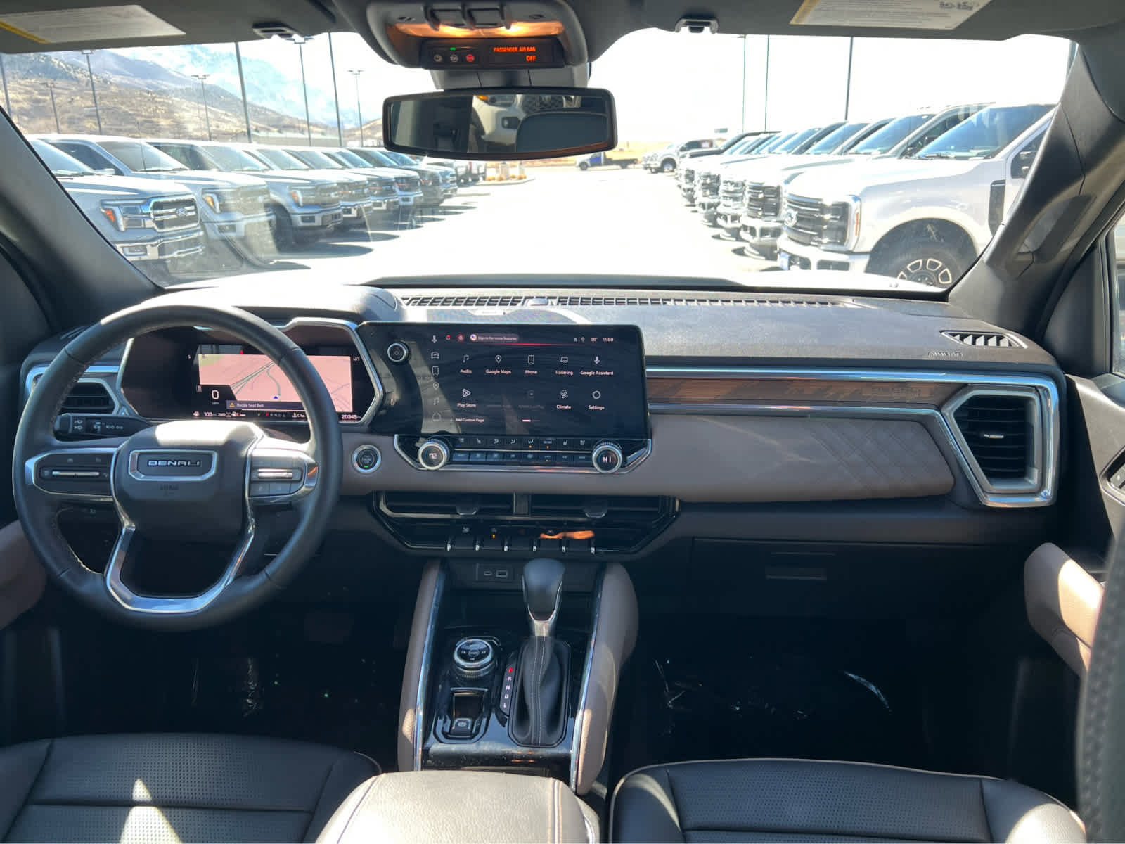 Used 2023 GMC Canyon Denali image 25