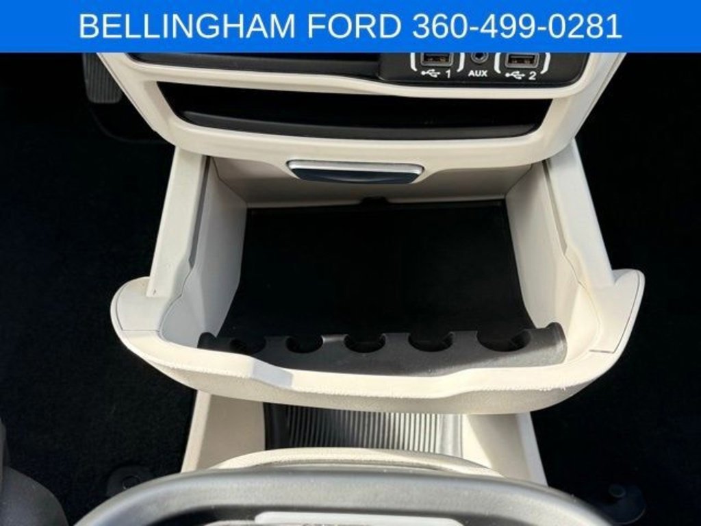 Used 2024 Chrysler Pacifica Touring-L image 33