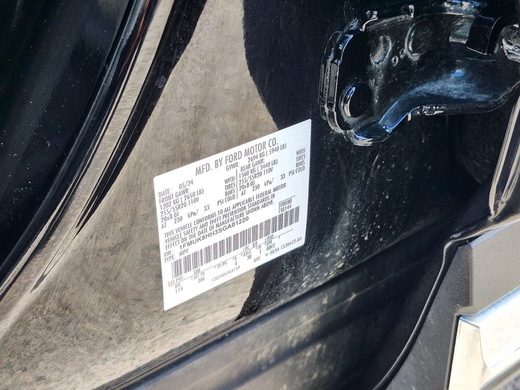 Certified 2025 Ford Explorer Platinum w/ LUX Leather Package image 39