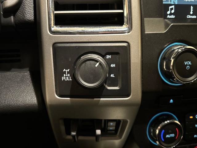 Certified 2017 Ford F350 Lariat w/ Chrome Package image 29