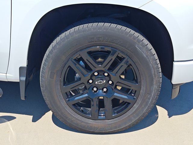 Used 2023 Chevrolet Silverado 1500 Custom w/ Rally Edition AWD/4WD image 12