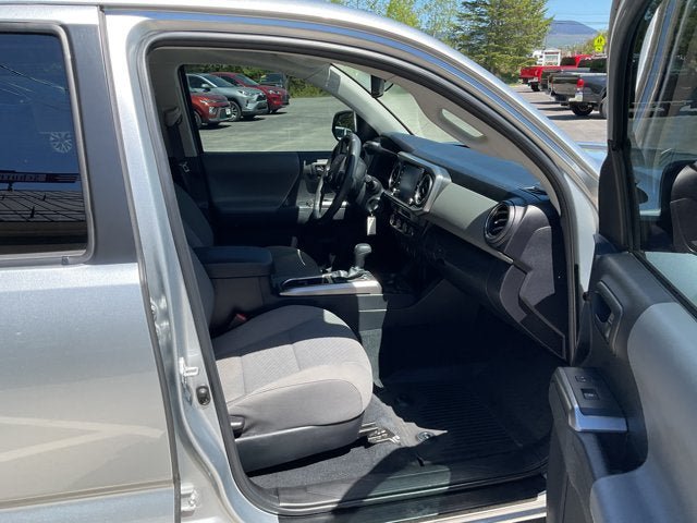 Used 2022 Toyota Tacoma SR5 AWD/4WD image 28