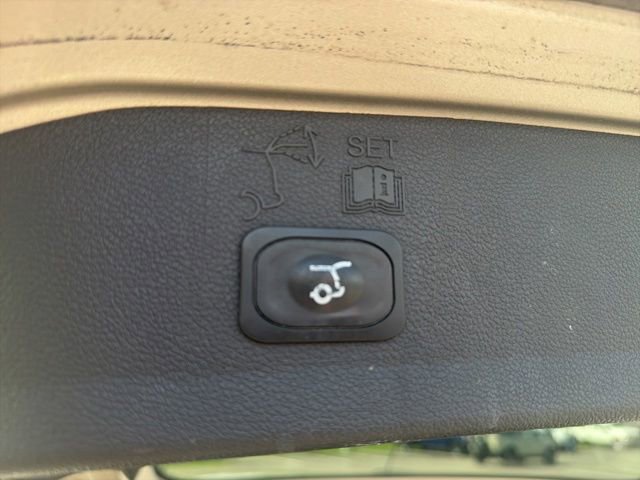 Certified 2018 Ford Escape SEL FWD image 11