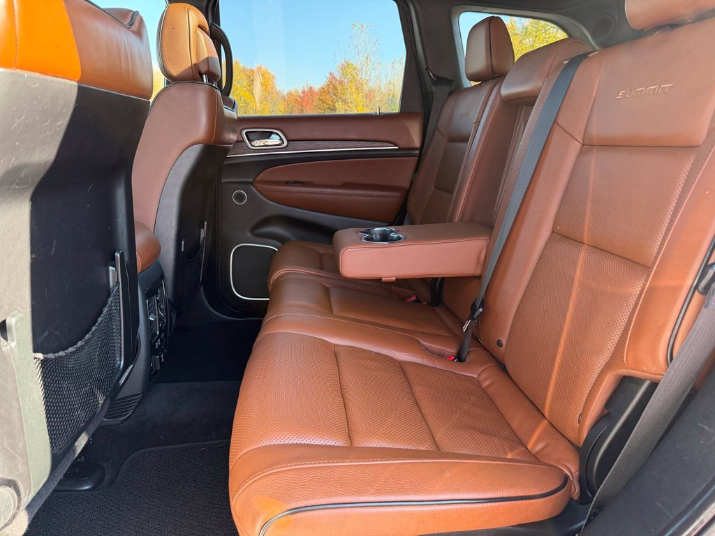 Used 2018 Jeep Grand Cherokee Summit w/ Platinum Series Group AWD/4WD image 21