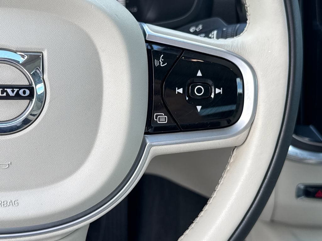 Used 2019 Volvo S60 T5 Momentum w/ Premium Package FWD image 16