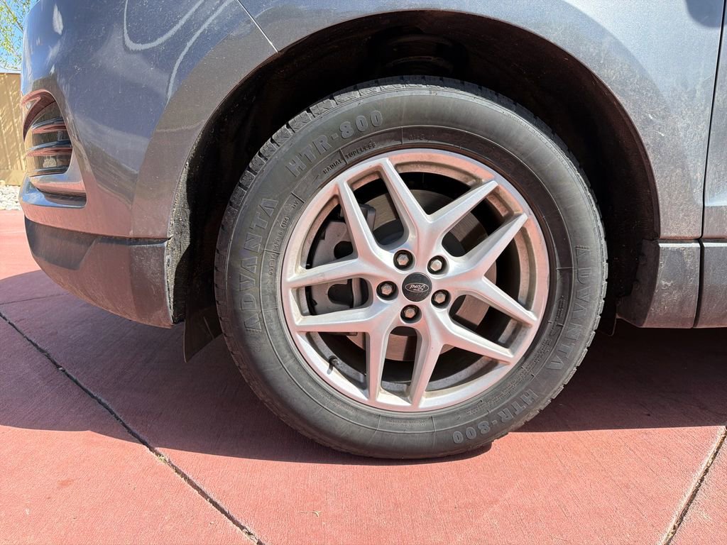 Certified 2024 Ford Edge SEL image 35