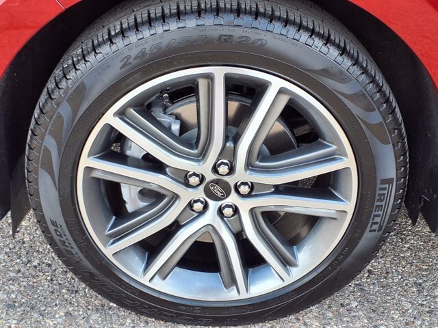 Certified 2024 Ford Edge Titanium AWD/4WD image 30