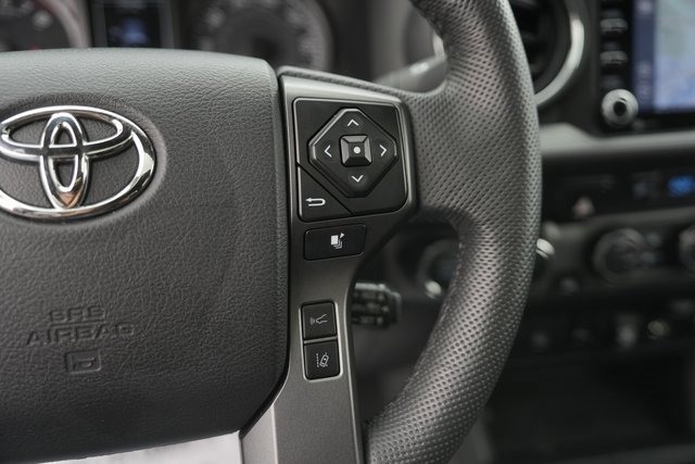 Used 2021 Toyota Tacoma TRD Off-Road image 24
