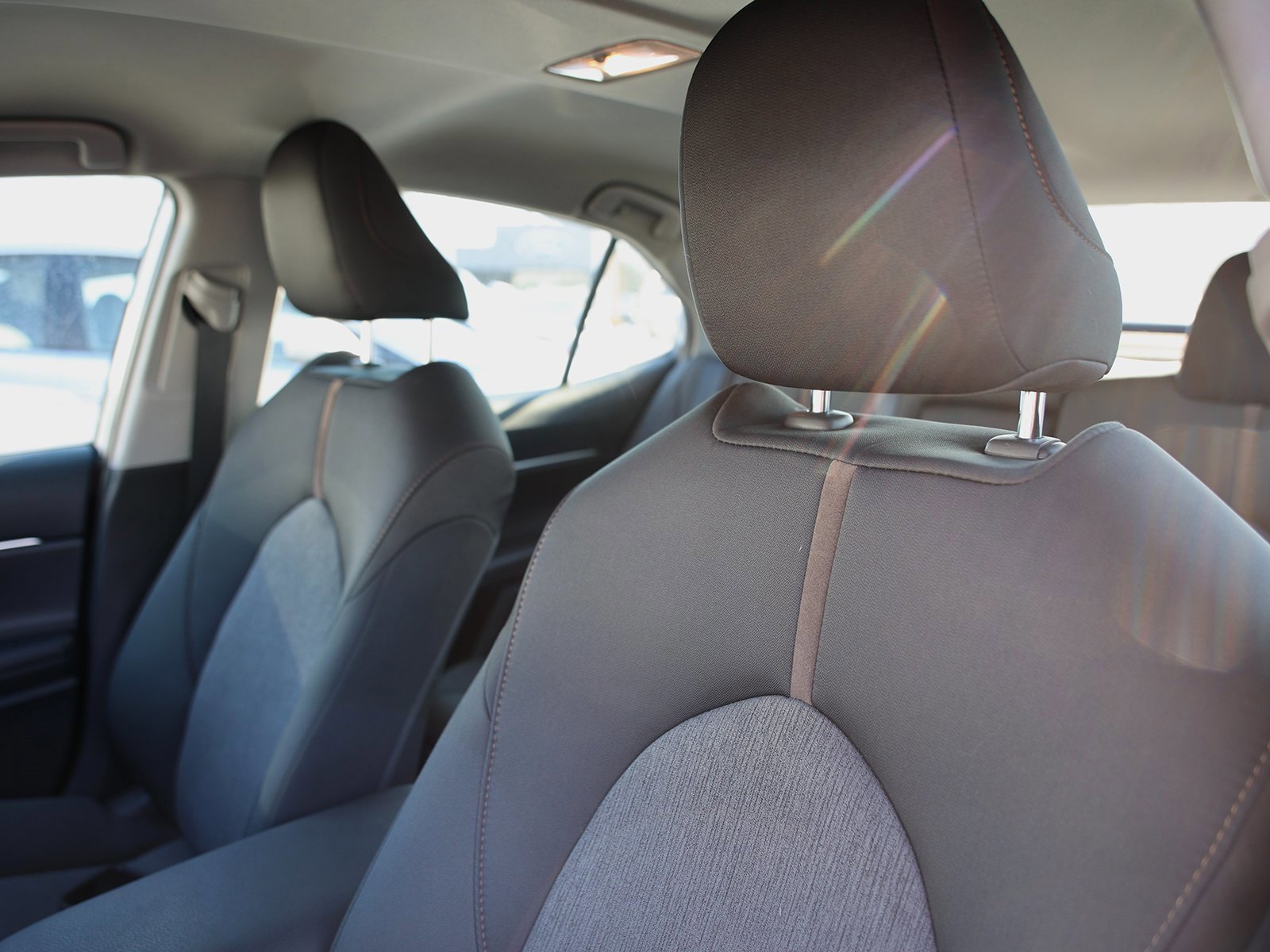 Used 2020 Toyota Camry LE image 18