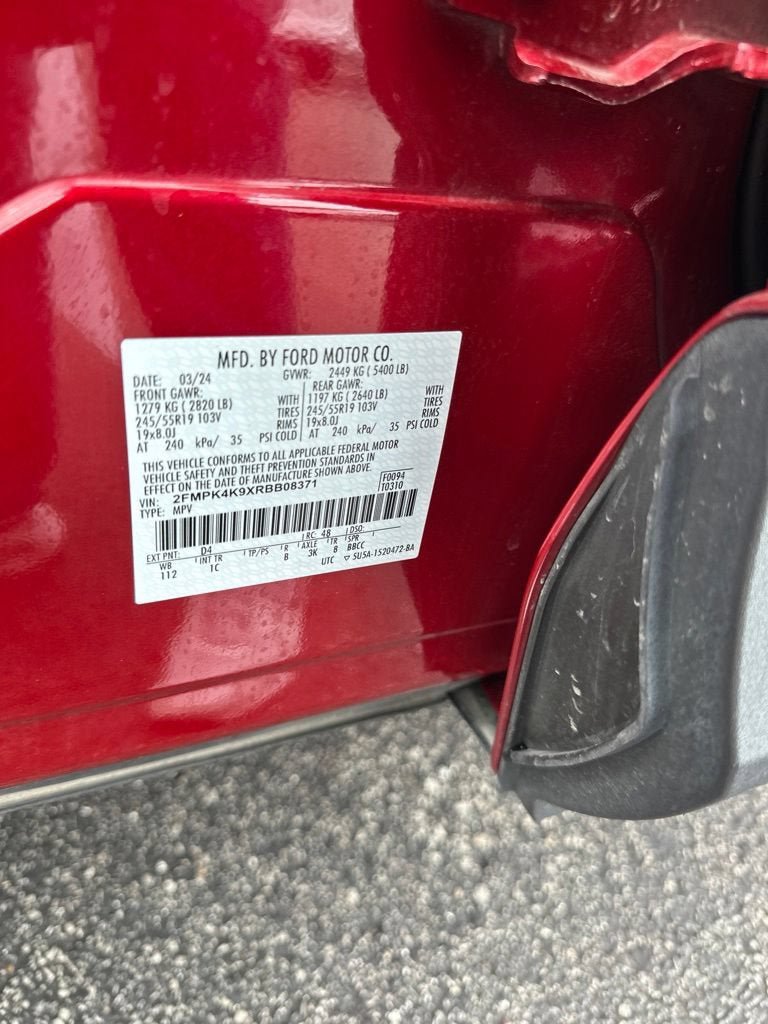Certified 2024 Ford Edge Titanium w/ Equipment Group 301A AWD/4WD image 15