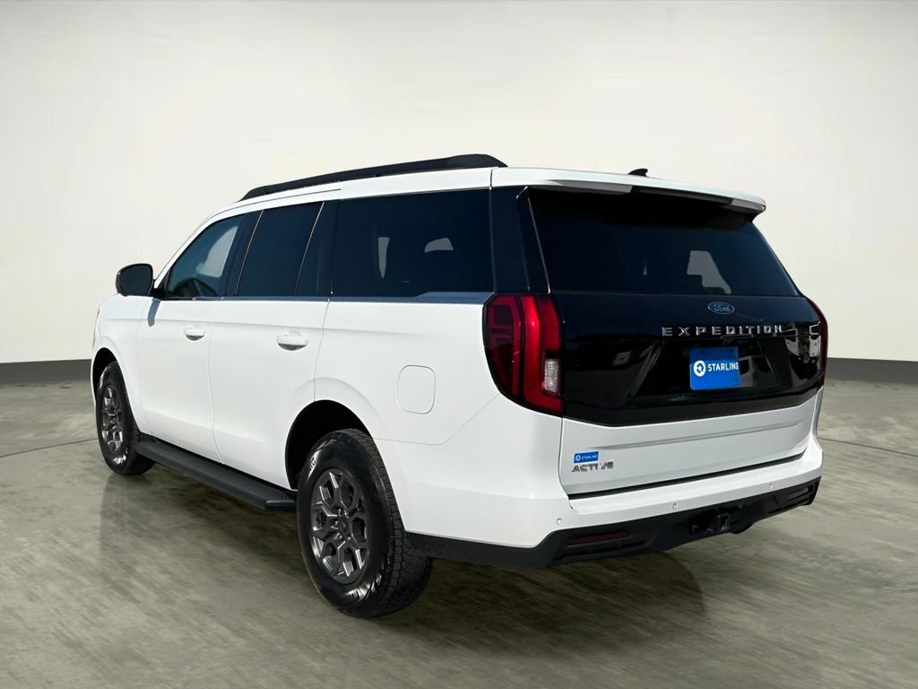 Certified 2025 Ford Expedition Active AWD/4WD image 5
