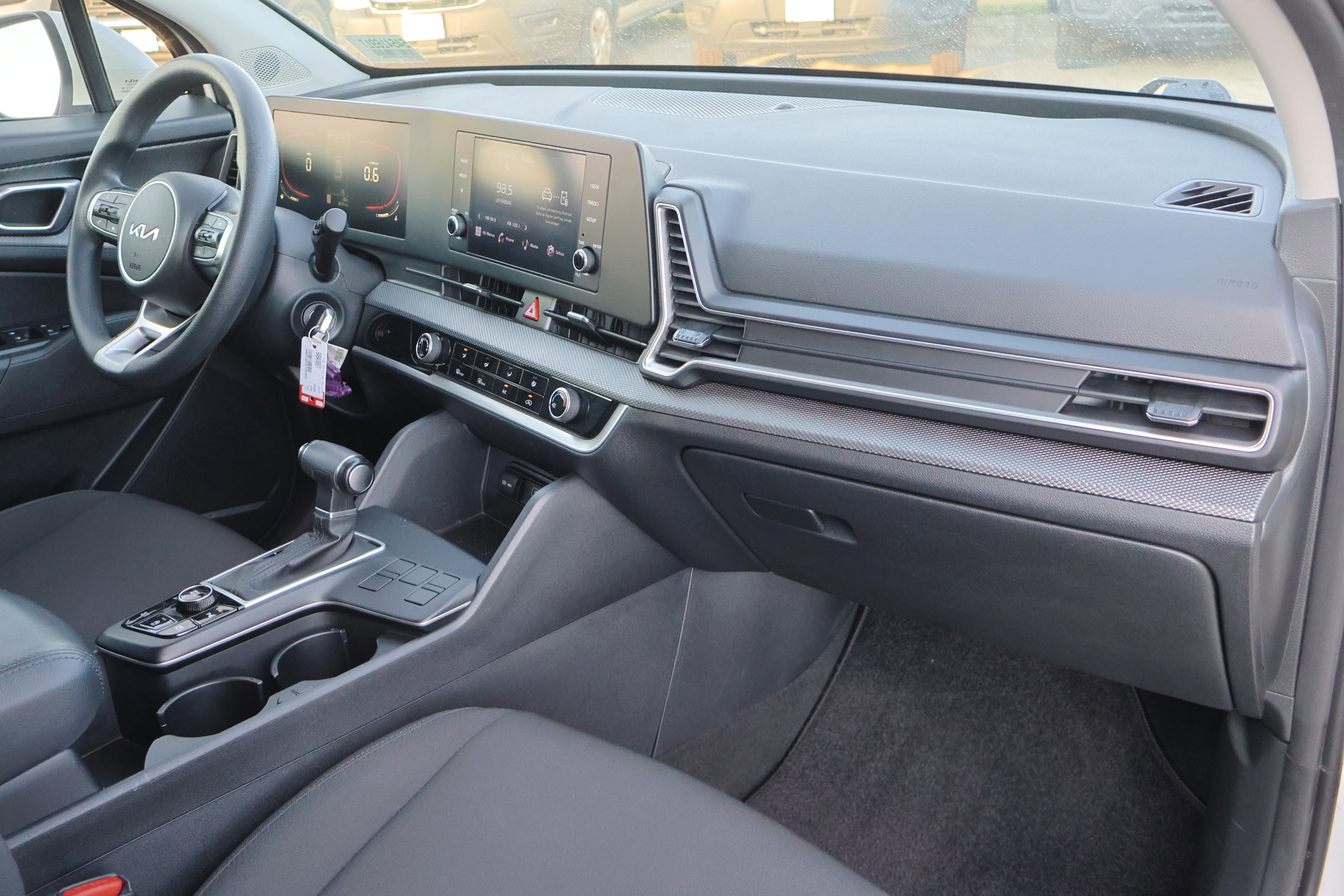 Used 2023 Kia Sportage LX image 37