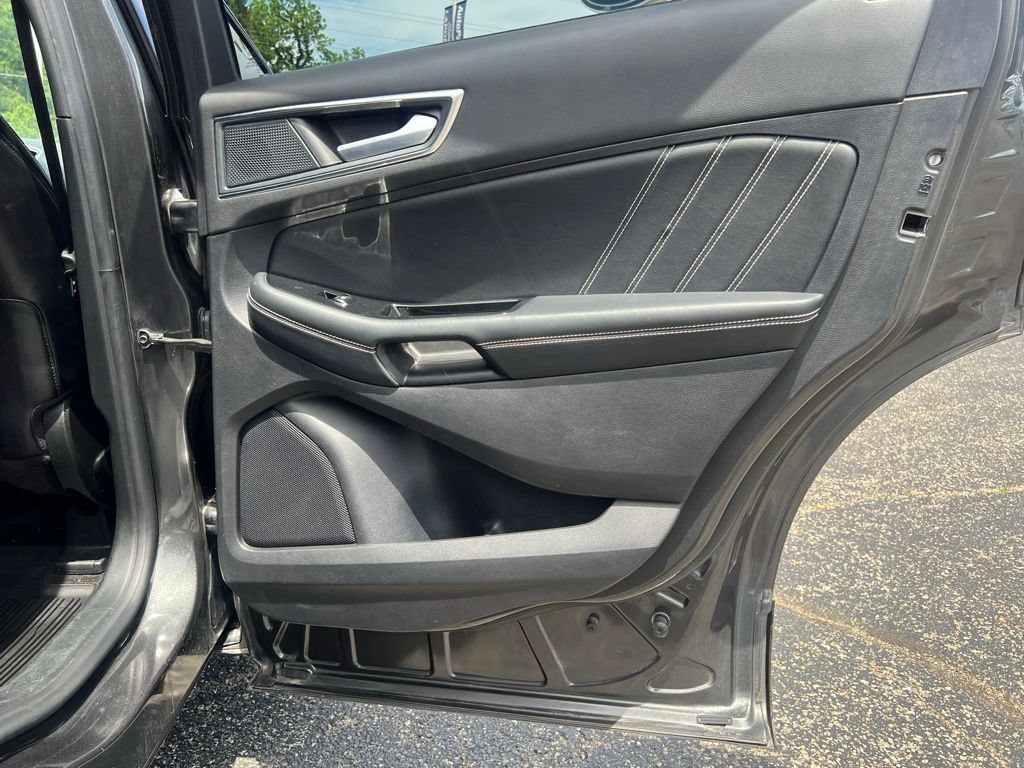Certified 2019 Ford Edge ST w/ Convenience Package AWD/4WD image 40