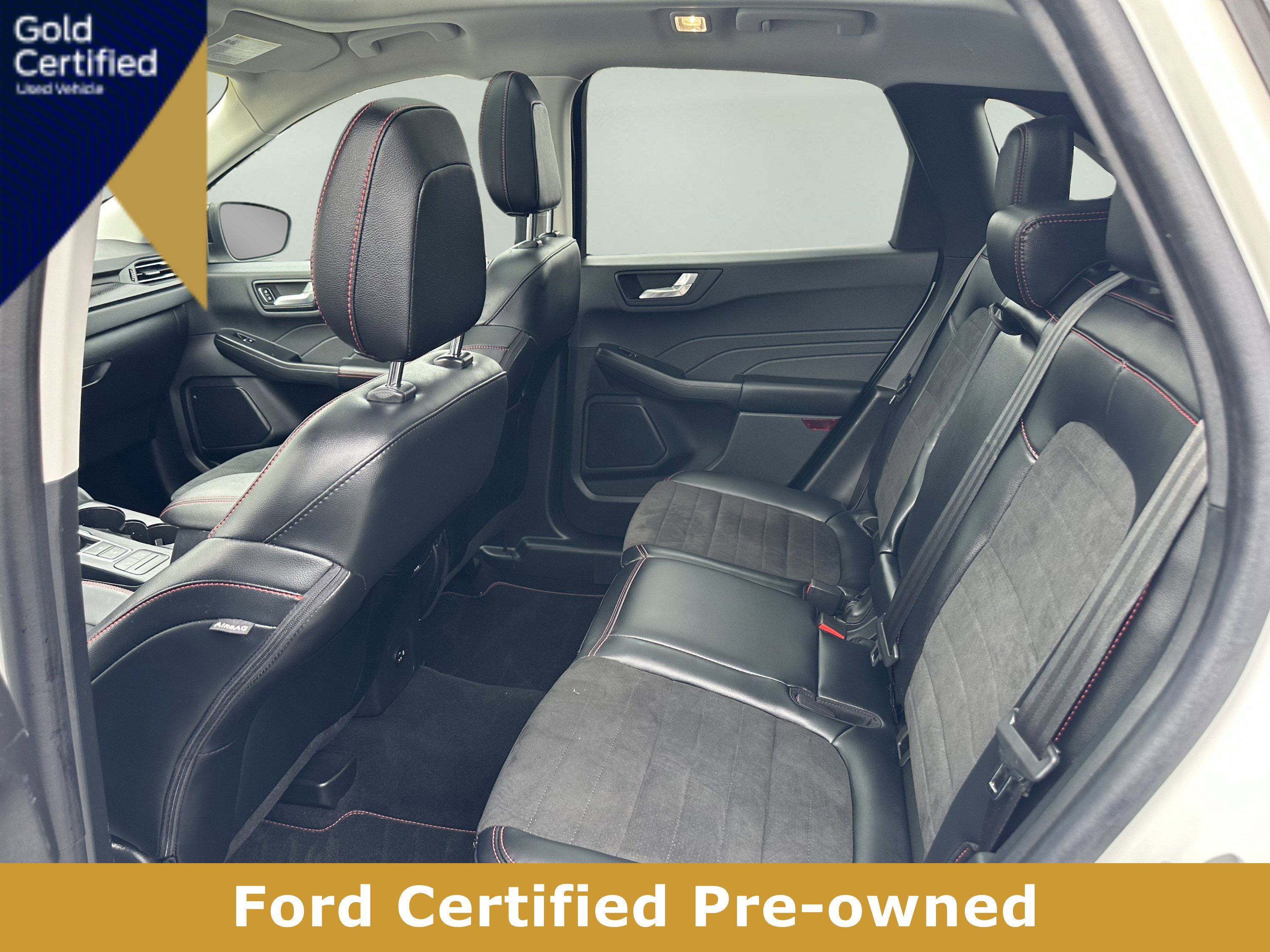 Certified 2022 Ford Escape SEL w/ SEL Stealth AWD Package image 9