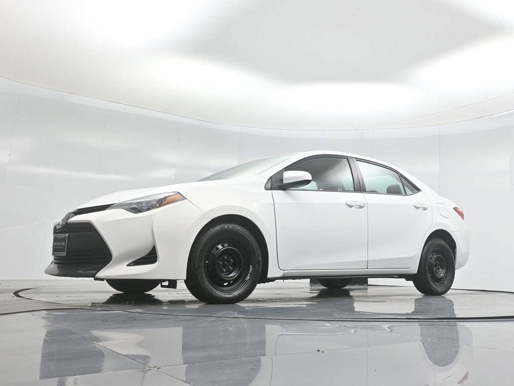 Used 2018 Toyota Corolla L image 24