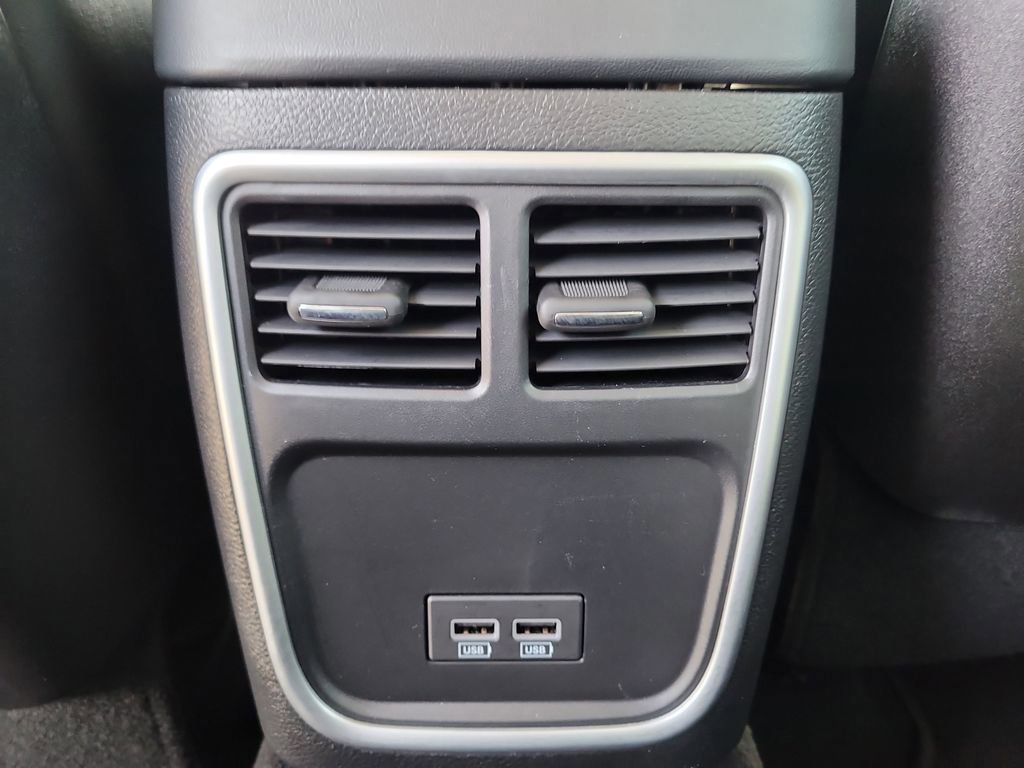 Used 2023 Chrysler 300 Touring L image 13