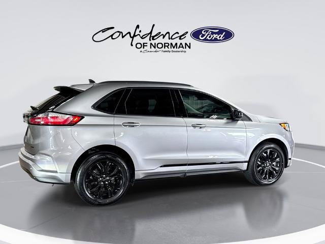 Certified 2024 Ford Edge SE w/ Black Appearance Package AWD/4WD image 9