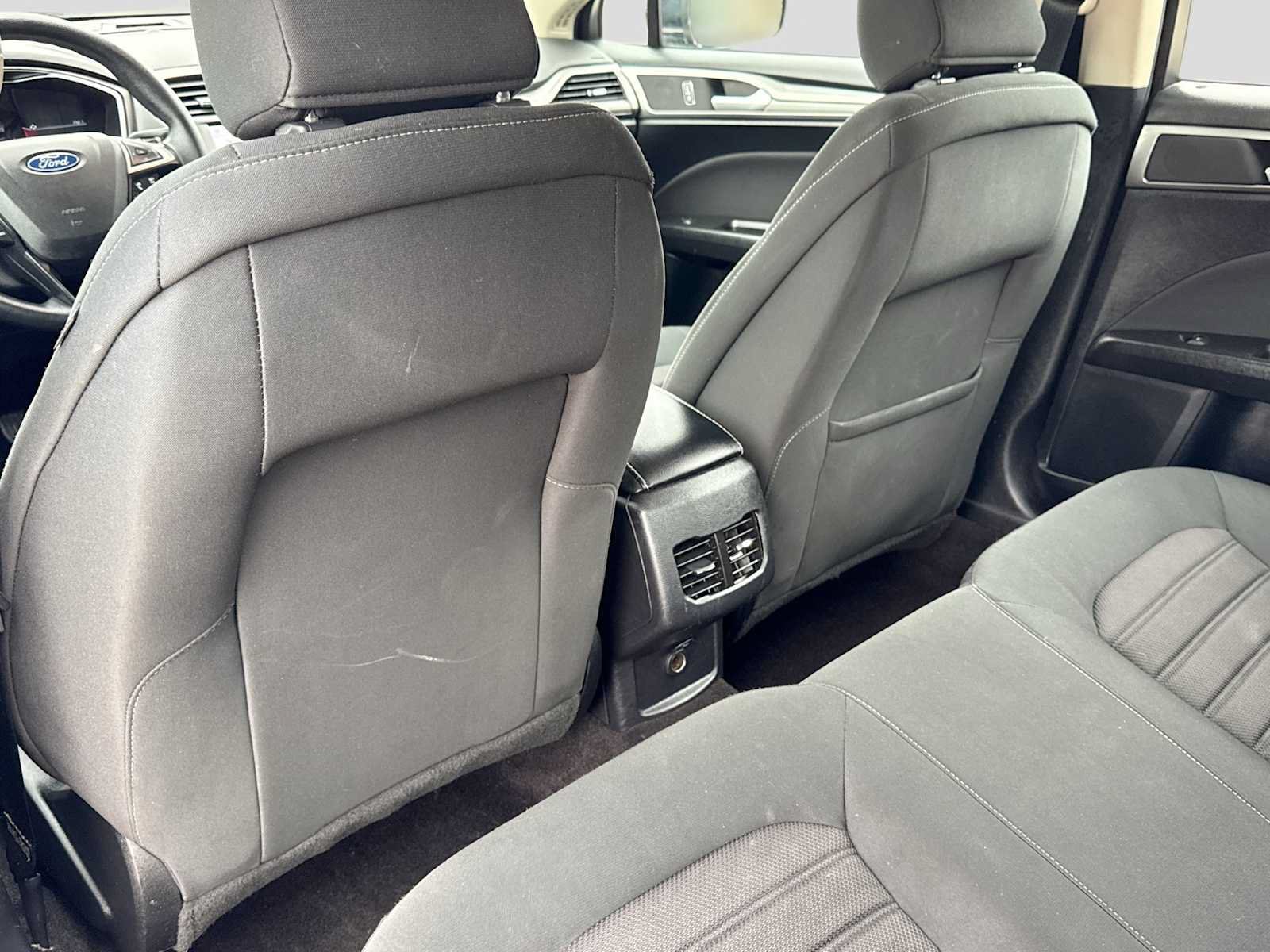 Certified 2020 Ford Fusion SE FWD image 18