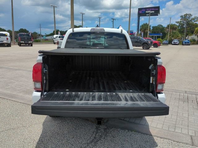 Used 2022 Toyota Tacoma SR5 w/ Technology Package RWD image 13
