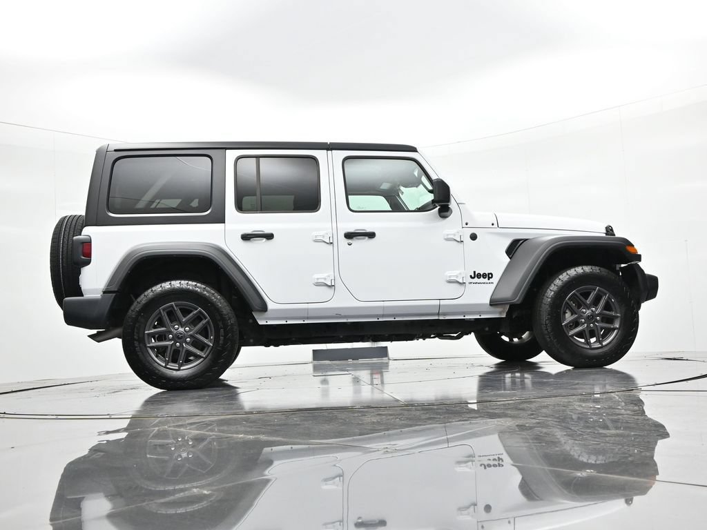 Used 2025 Jeep Wrangler Unlimited Sport AWD/4WD image 20