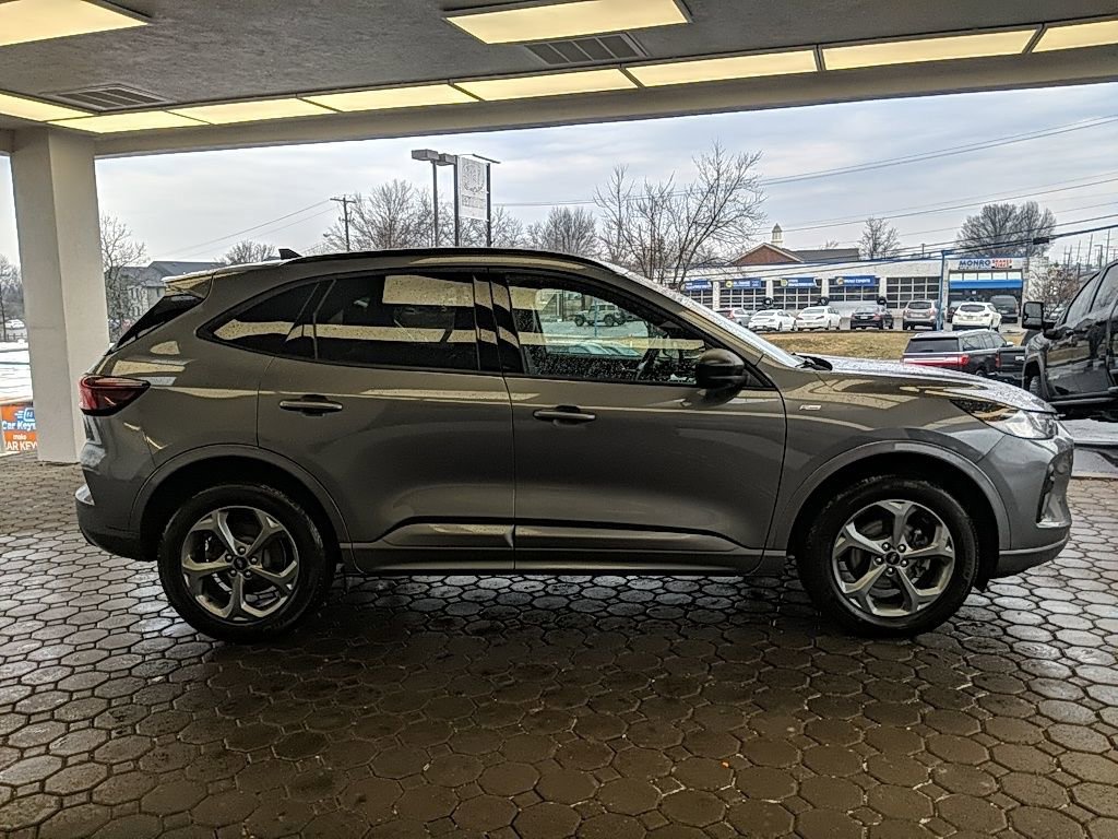Certified 2024 Ford Escape ST-Line w/ Tech Pack #1 image 4