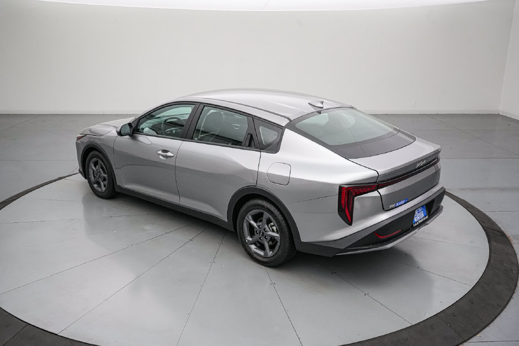 Used 2026 Kia K4 FWD image 6