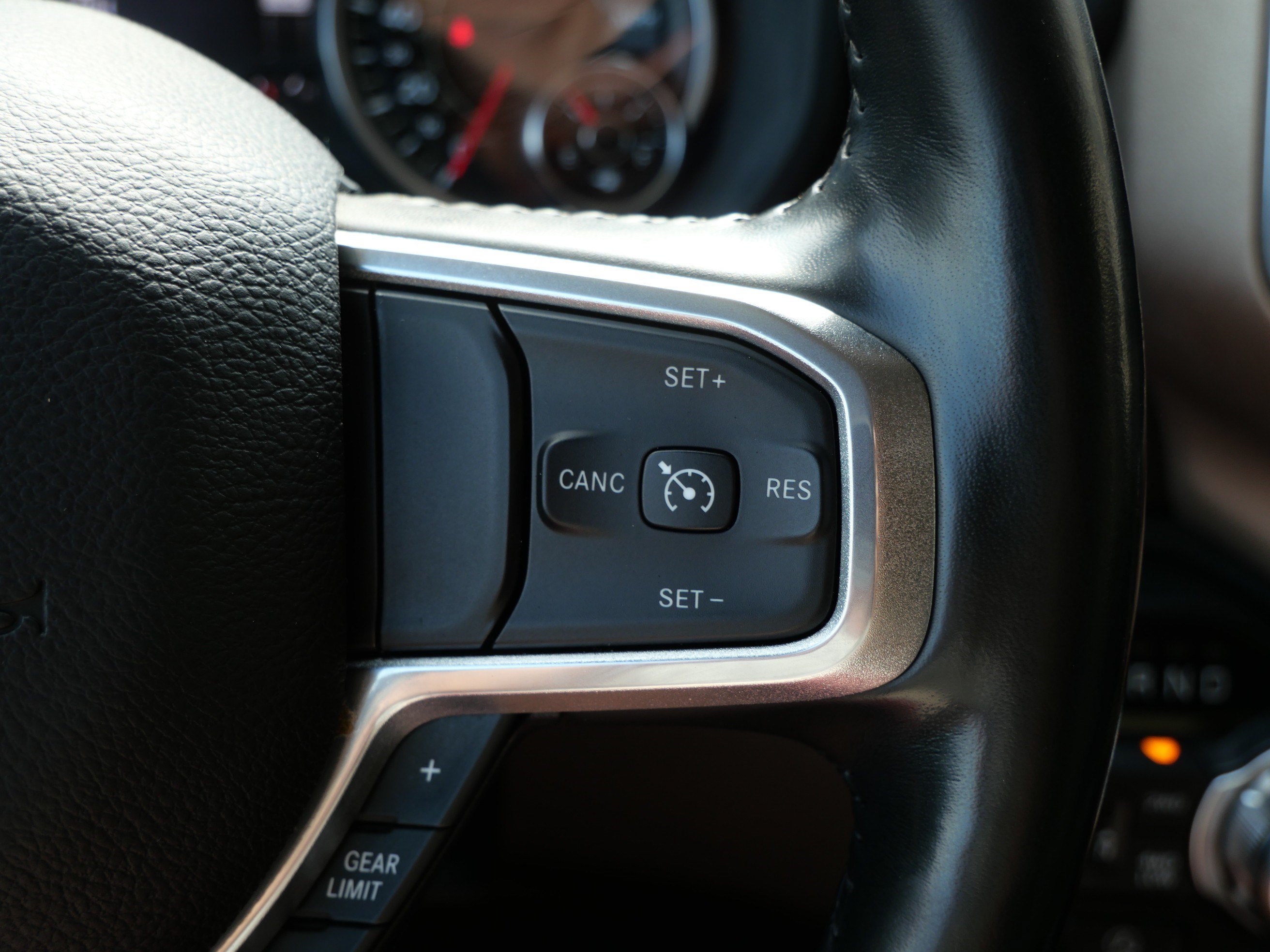 Used 2021 RAM 1500 Laramie AWD/4WD image 29